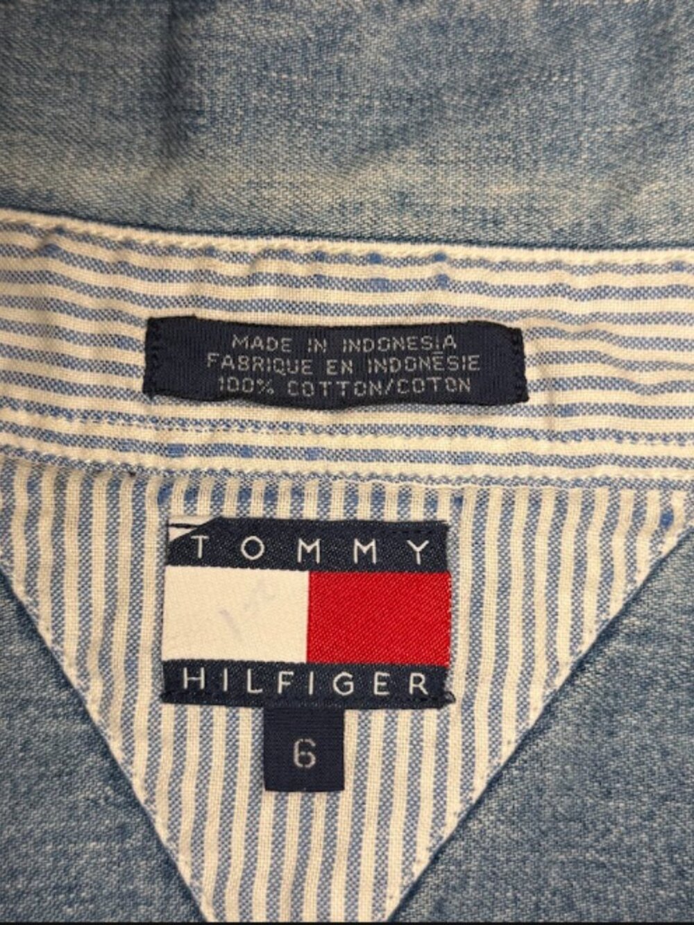 Vintage 90s Tommy Hilfiger Embroidered Crest Denim Shirt - Picture 2 of 4